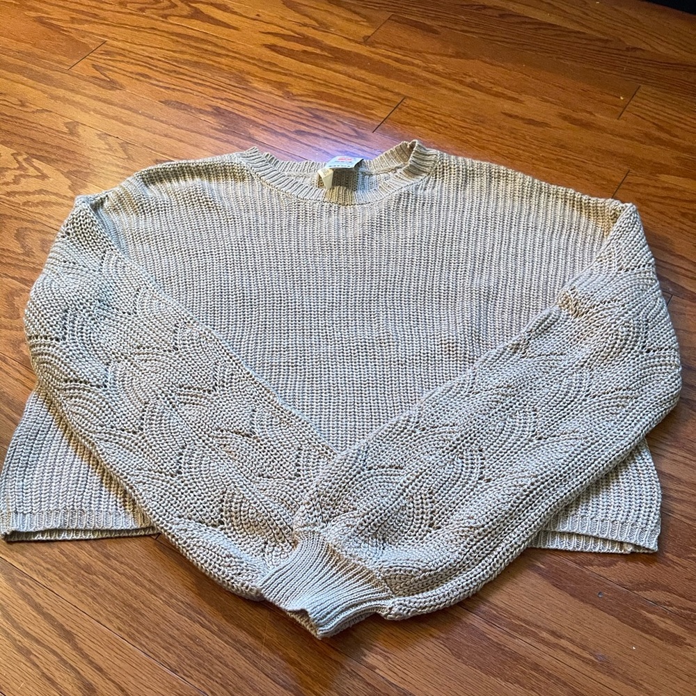 NWOT Sky and Sparrow Neutral Lightweight Pointelle Sleeve Layering Sweater